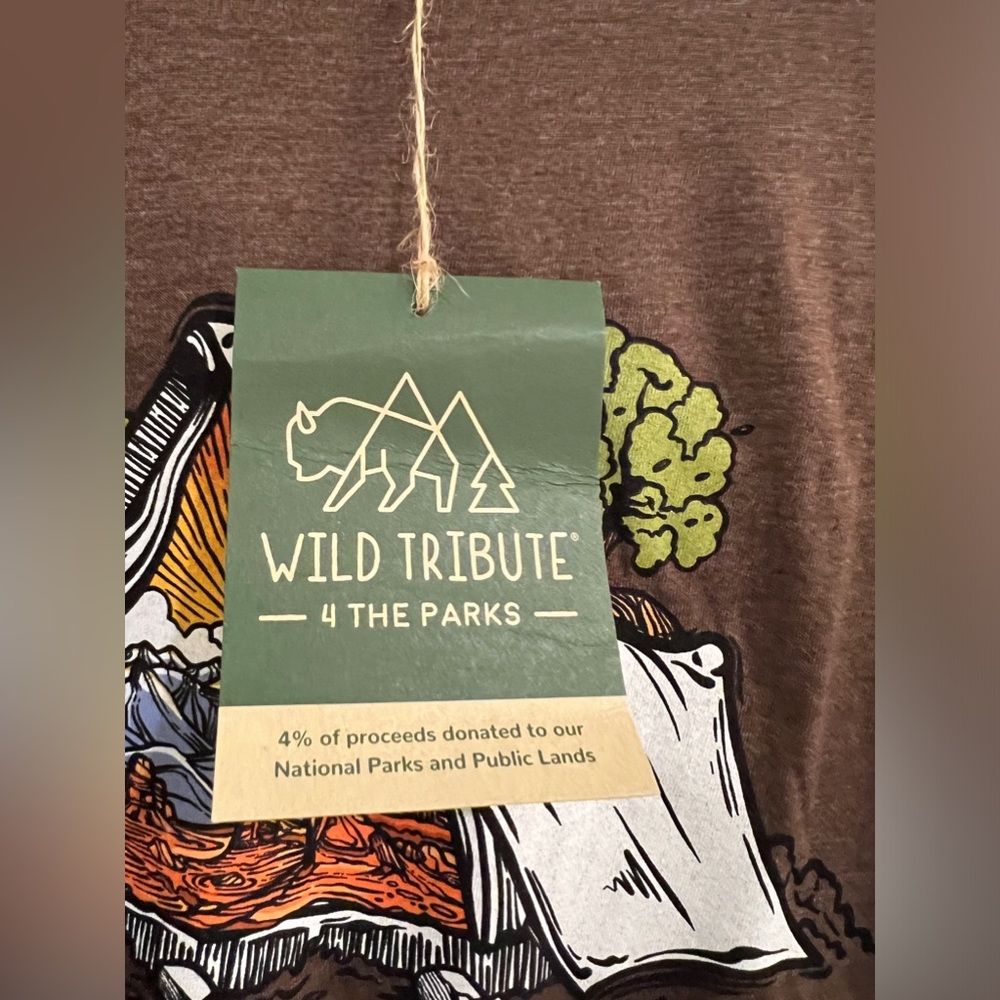 New Arches Tent National Park Camp T-Shirt Coffee Gender-Neutral Medium NWT - Picture 9 of 11